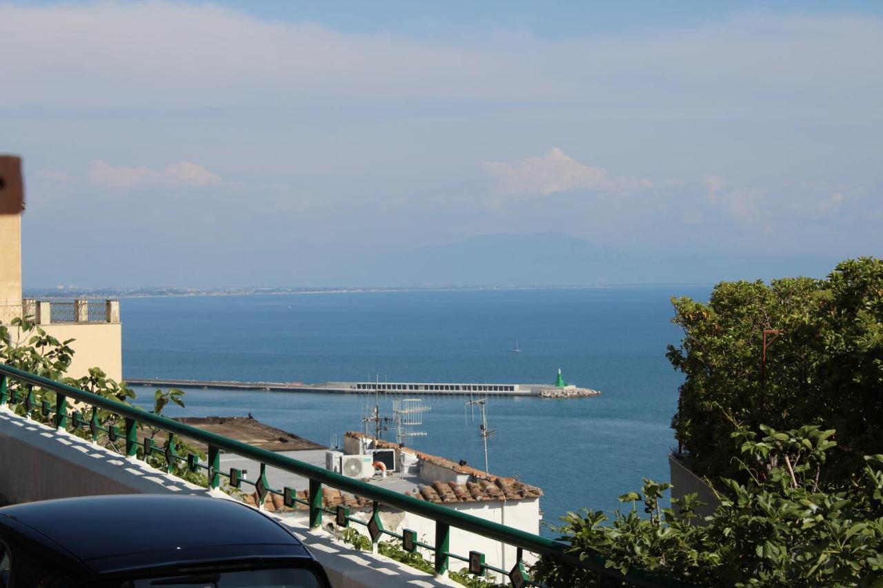 Verdemare Charming Accommodation In Vietri Sul Mare - Amalfi Coast מראה חיצוני תמונה